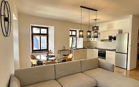 Siroka Apartment